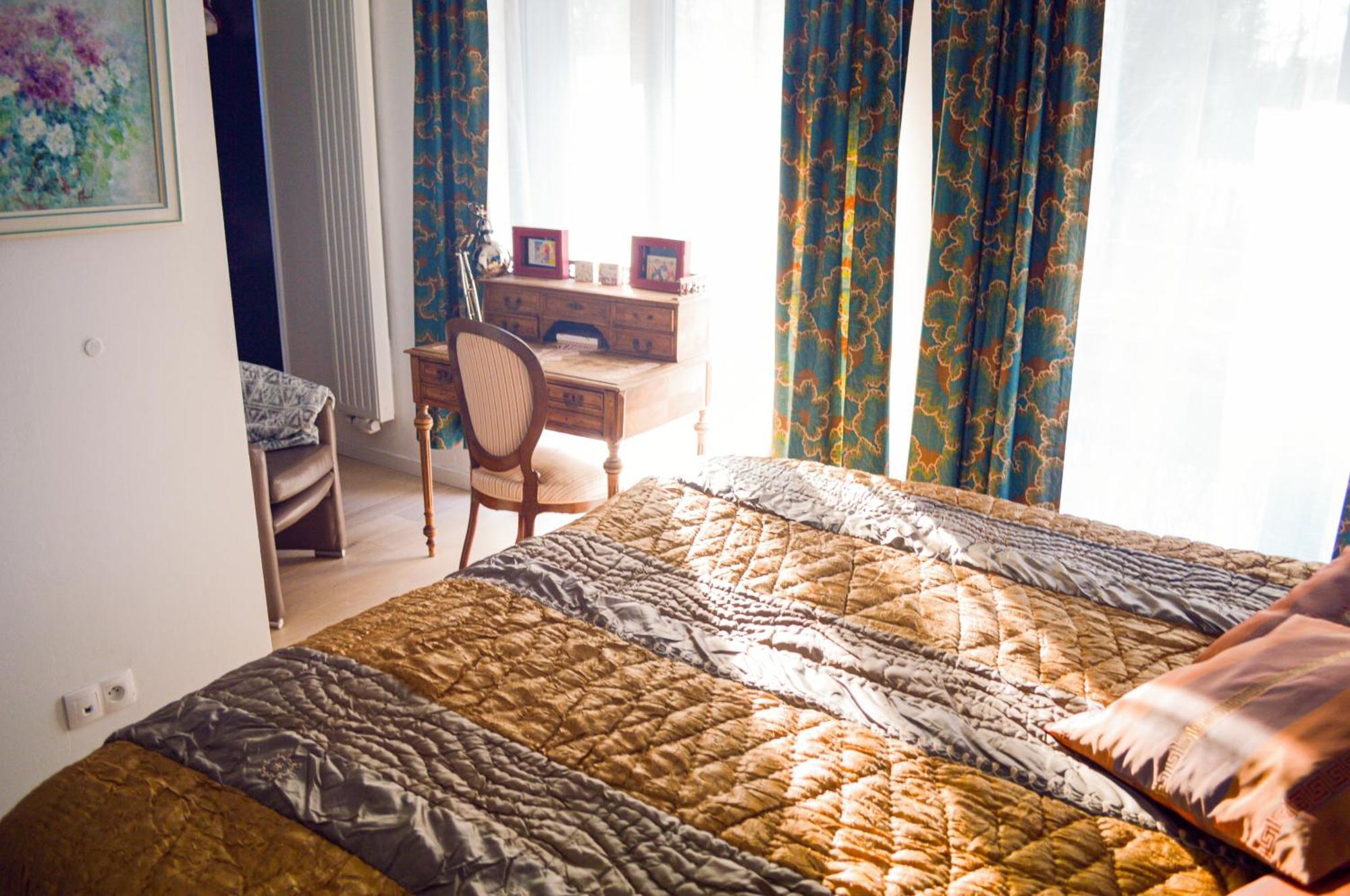 1br Metro Hopital Erasme Bordet Handicapt Friendly Apartment *
