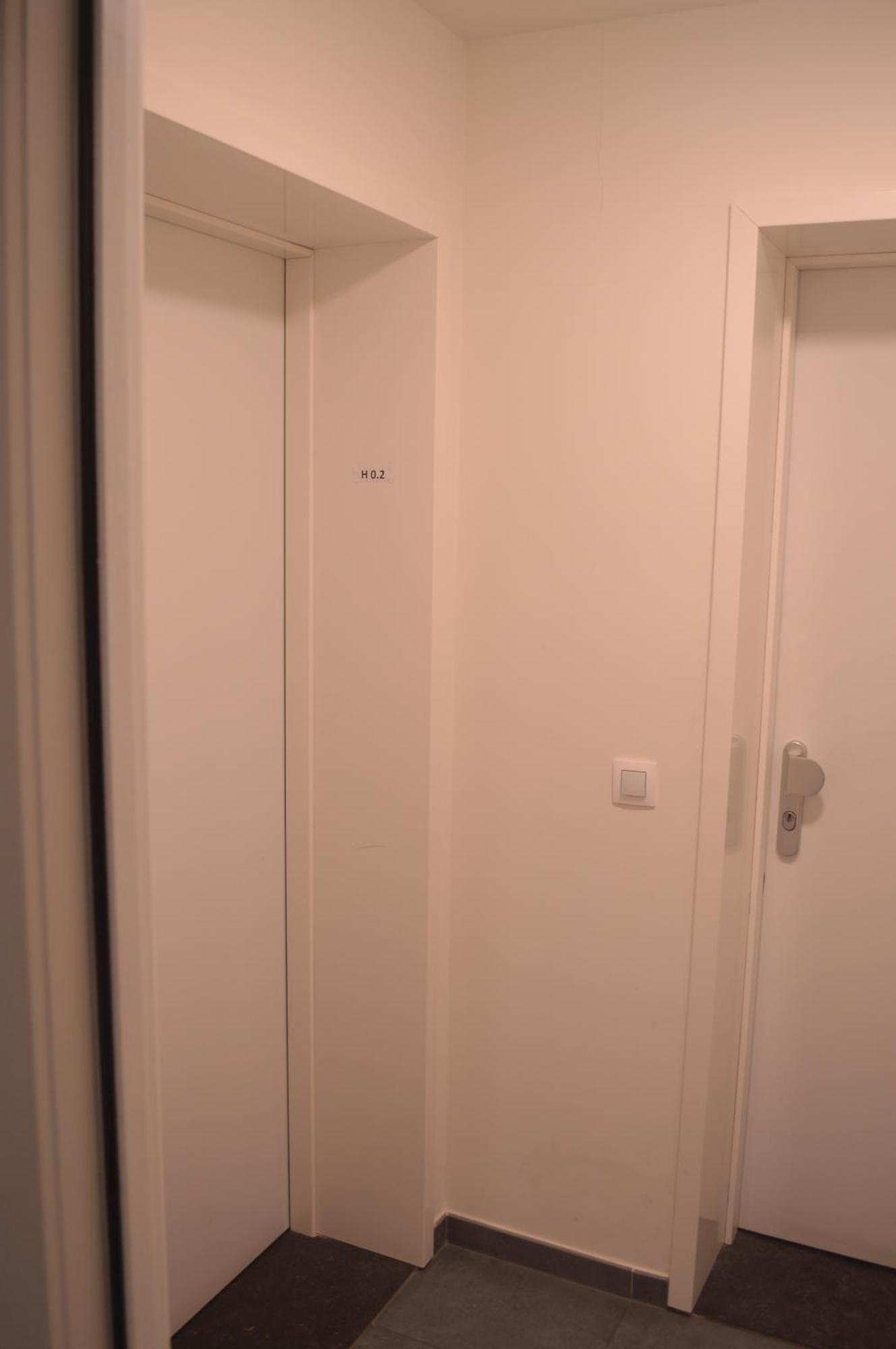 1br Metro Hopital Erasme Bordet Handicapt Friendly *
